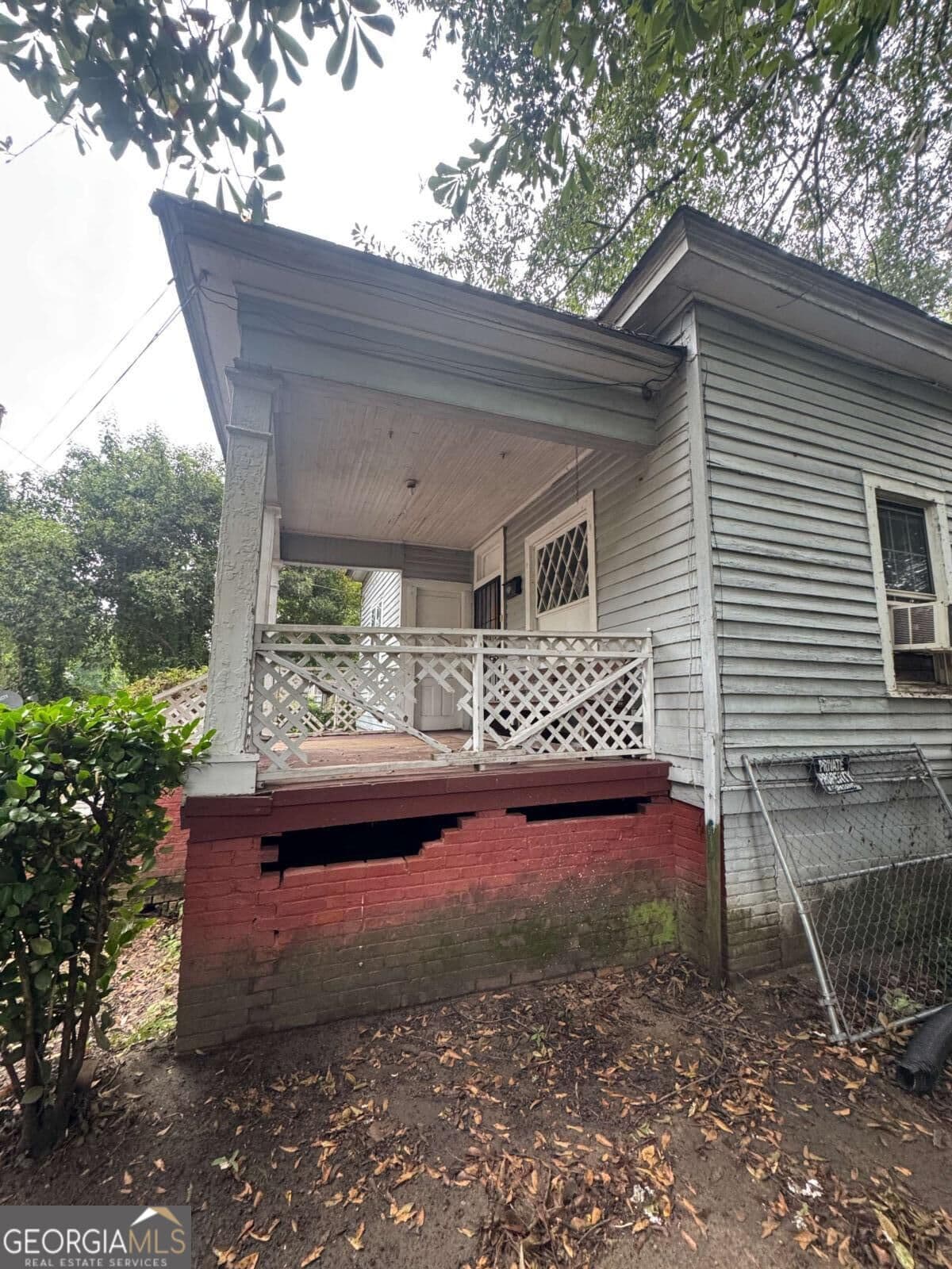 3 bedroom, 1 bathroom, 1,481 sq ft single family residence for sale at 2072 Beech Avenue, Macon, GA 31204 — photo 3