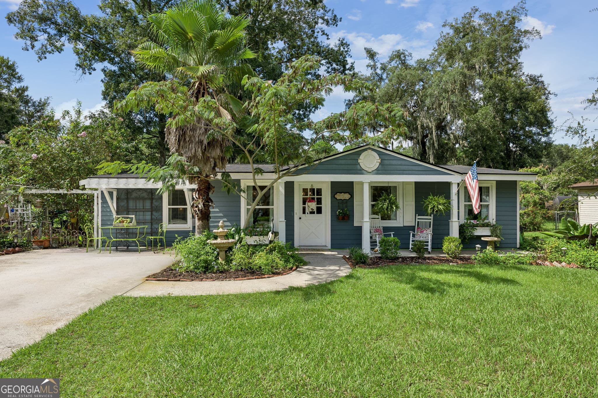 4 bedroom, 2 bathroom, 1,208 sq ft single family residence under contract at 105 Gunter Street, St. Marys, GA 31558