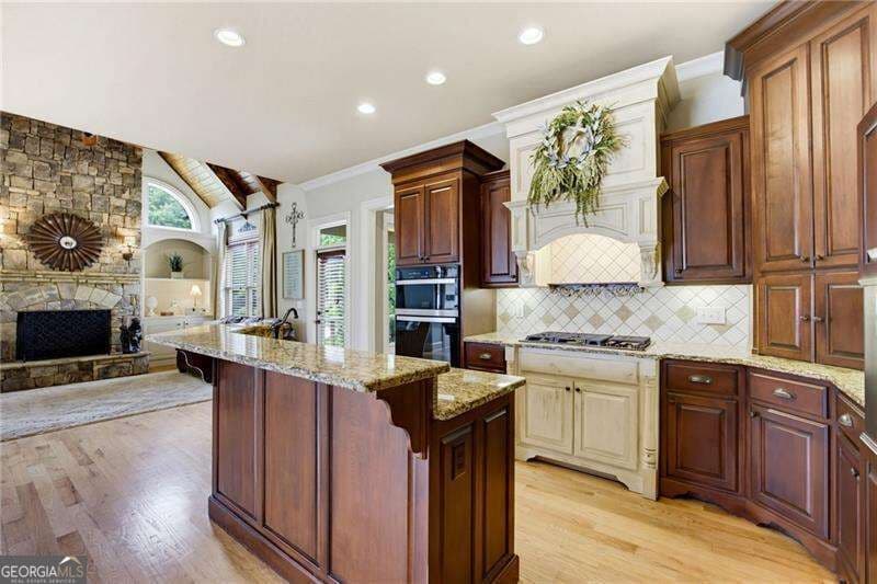 6 bedroom, 4.5 bathroom, 5,864 sq ft single family residence for sale at 154 Gold Leaf Trail, Powder Springs, GA 30127 — photo 4