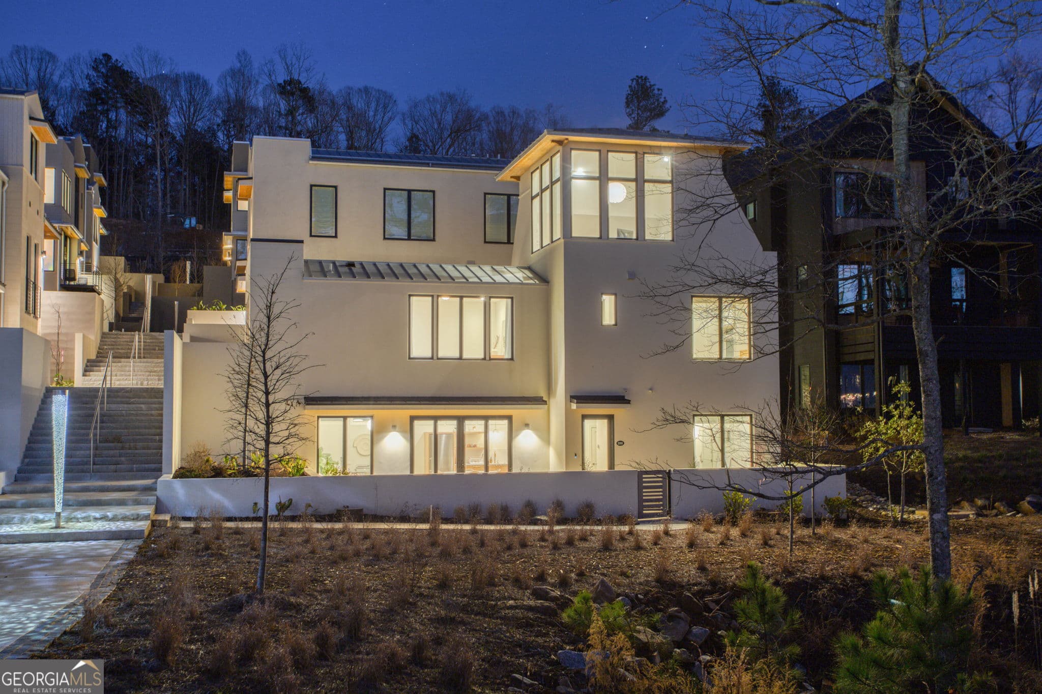 3 bedroom, 3 bathroom, 1,750 sq ft townhouse for sale at 1188 Mado Loop, Chattahoochee Hills, GA 30268 — photo 1 of 29