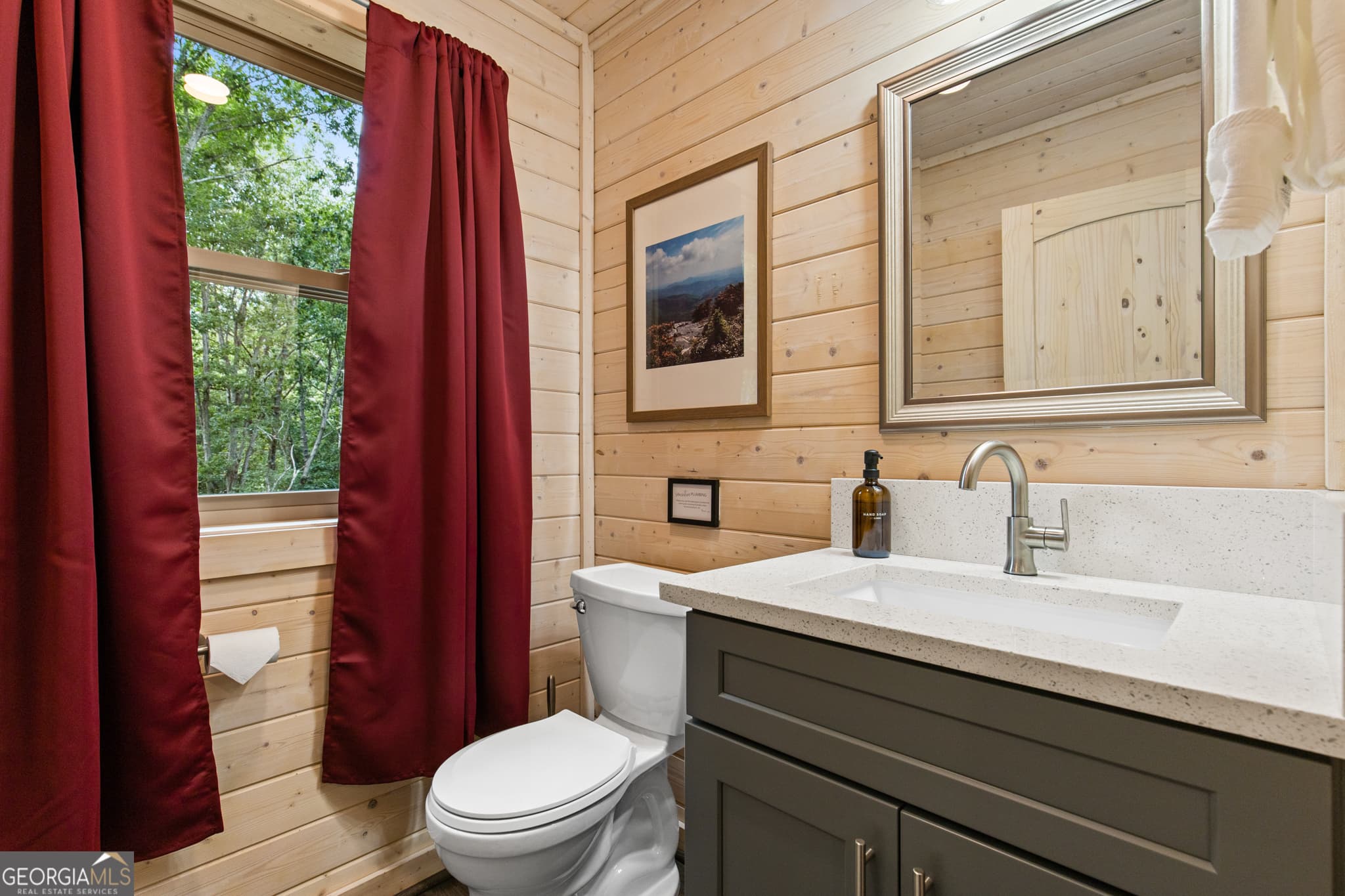 2 bedroom, 1 bathroom, 728 sq ft cabin,single family residence for sale at 320 Hickory Ridge Drive, Cleveland, GA 30528 — photo 7