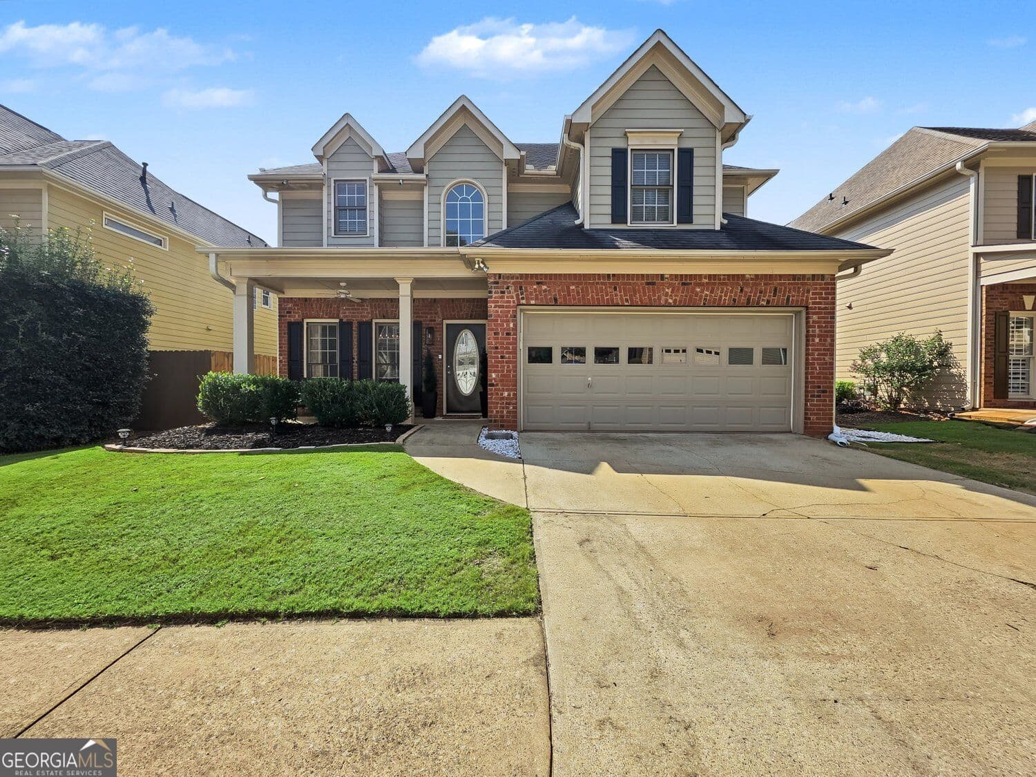 5 bedroom, 3 bathroom, 2,458 sq ft single family residence for sale at 314 Mirramont Court, Woodstock, GA 30189 — photo 2