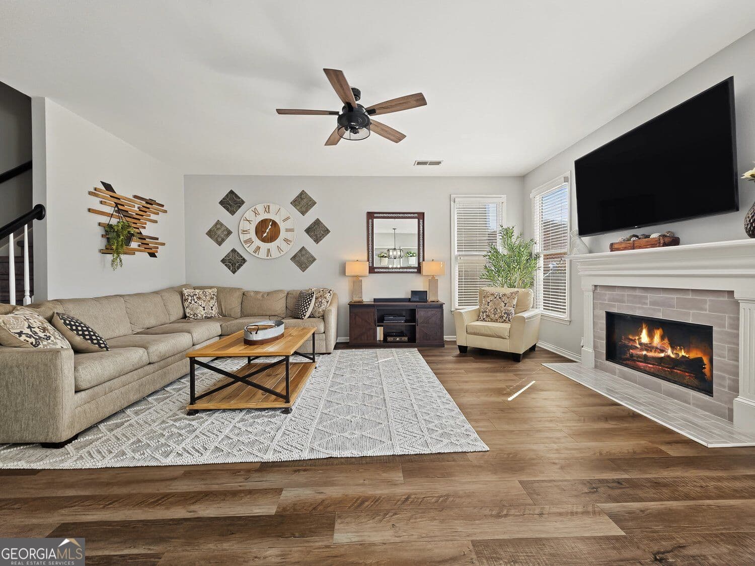 5 bedroom, 3 bathroom, 2,458 sq ft single family residence for sale at 314 Mirramont Court, Woodstock, GA 30189 — photo 9