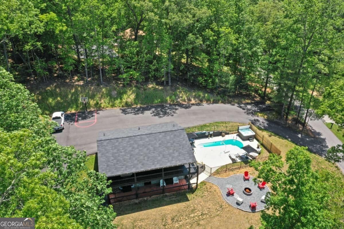3 bedroom, 2.5 bathroom, 1,728 sq ft single family residence for sale at 45 Sun Valley Drive, Mineral Bluff, GA 30559 — photo 6