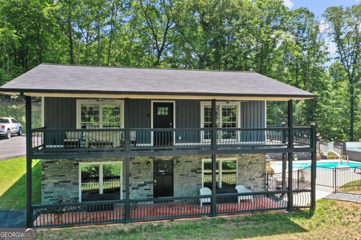 3 bedroom, 2.5 bathroom, 1,728 sq ft single family residence for sale at 45 Sun Valley Drive, Mineral Bluff, GA 30559 — photo 4