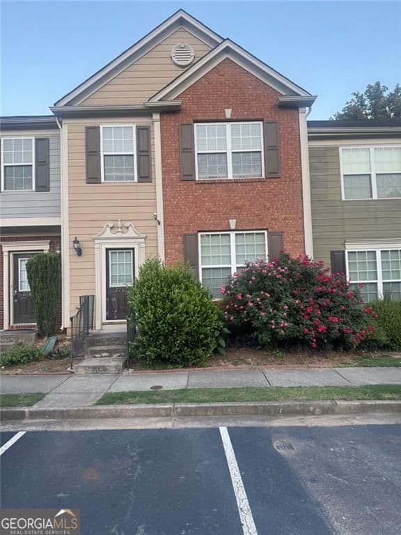 3 bedroom, 2.5 bathroom, 1,460 sq ft townhouse for rent at 2787 Deerwood Lane, Atlanta, GA 30331 for $1,800 a month — photo 1 of 1