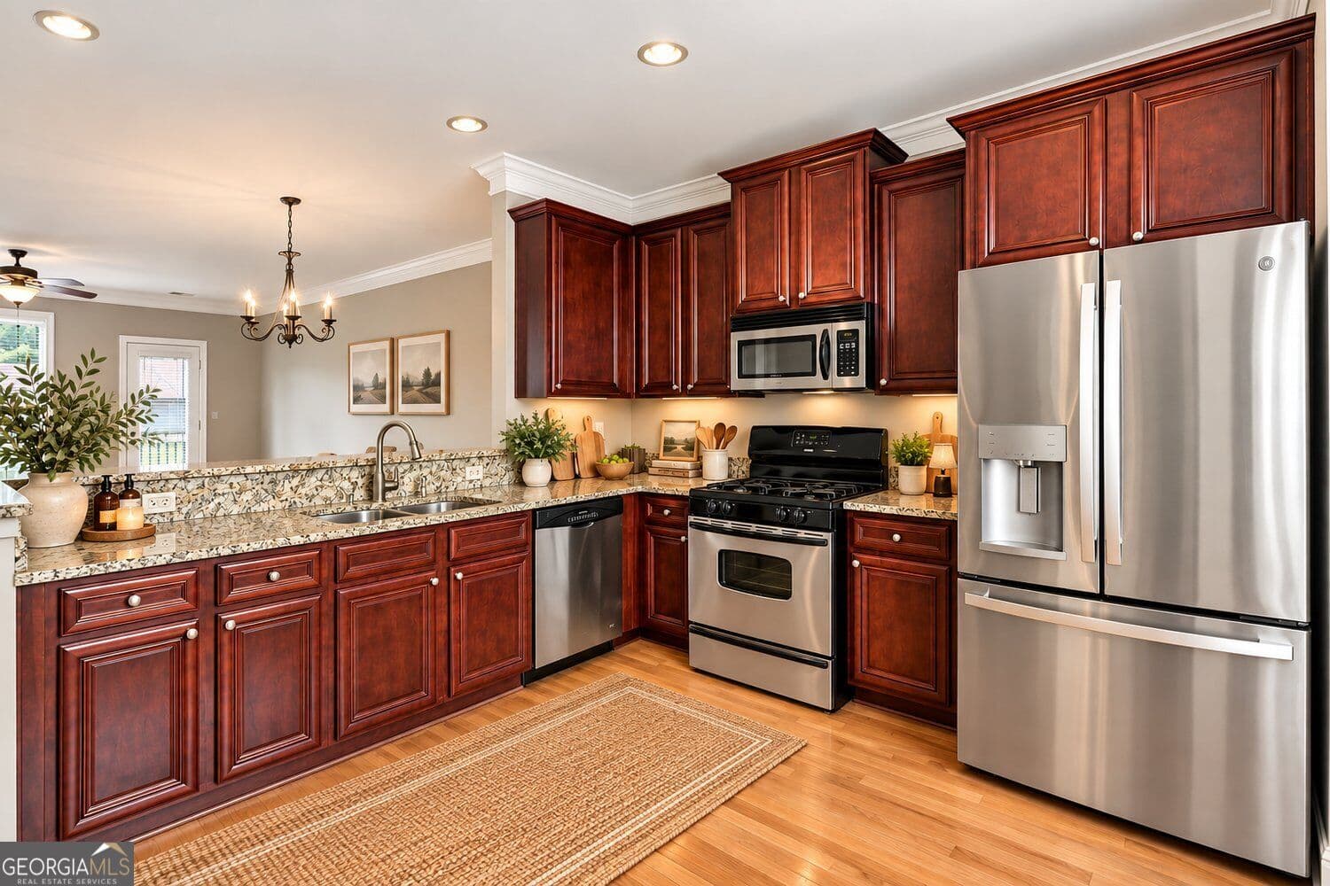 4 bedroom, 3.5 bathroom, 2,034 sq ft townhouse for sale at 3944 Covey Flush Court, Smyrna, GA 30082 — photo 3