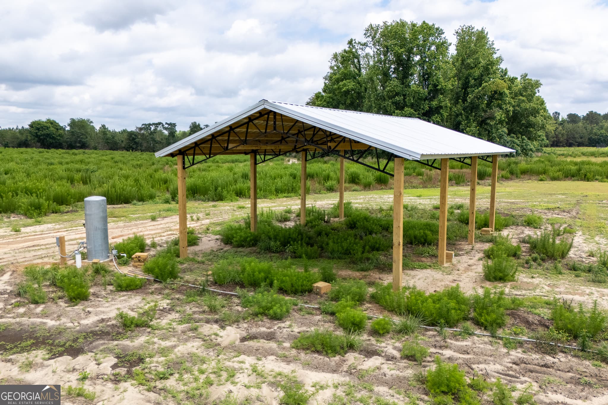 4 bedroom, 2 bathroom, 1,768 sq ft manufactured home,single family residence under contract at 444 LB Hall Road, Garfield, GA 30425 — photo 6
