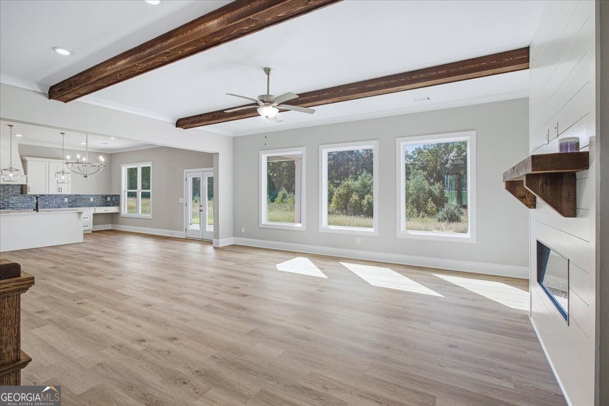 5 bedroom, 4 bathroom, 3,843 sq ft single family residence for sale at 137 Twin Oaks Drive, Hampton, GA 30228 — photo 5