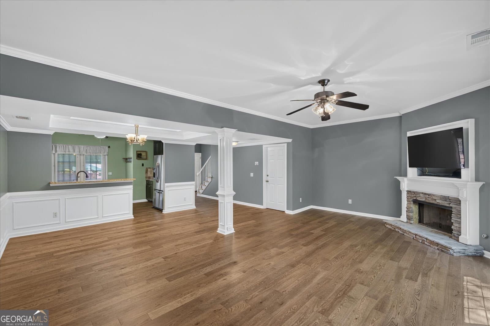 3 bedroom, 3.5 bathroom, 2,534 sq ft townhouse for sale at 2075 Pine Tree Drive A3, Buford, GA 30518 — photo 7