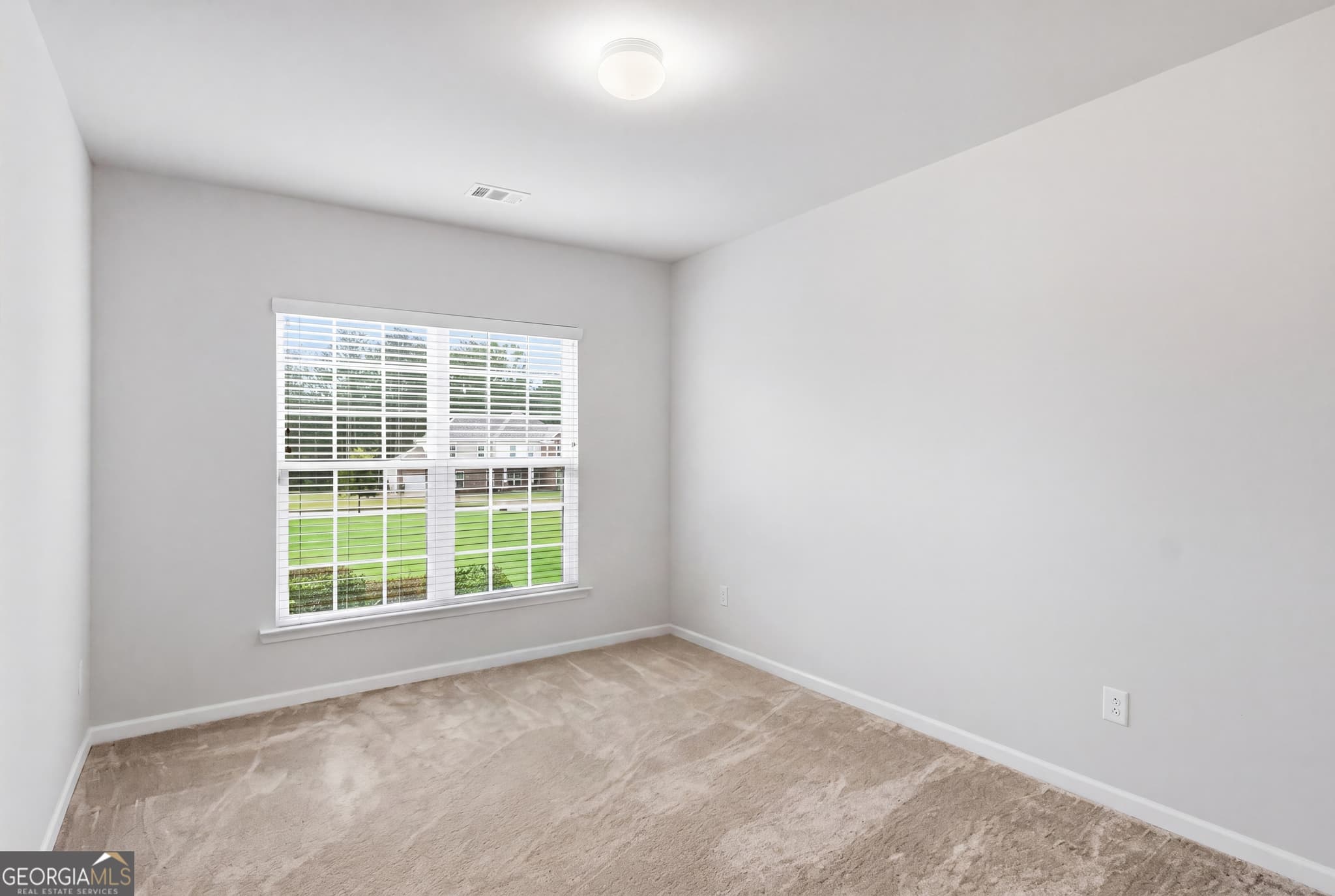 4 bedroom, 2.5 bathroom, 2,910 sq ft single family residence for sale at 120 Eastmark Way, Fayetteville, GA 30214 — photo 6