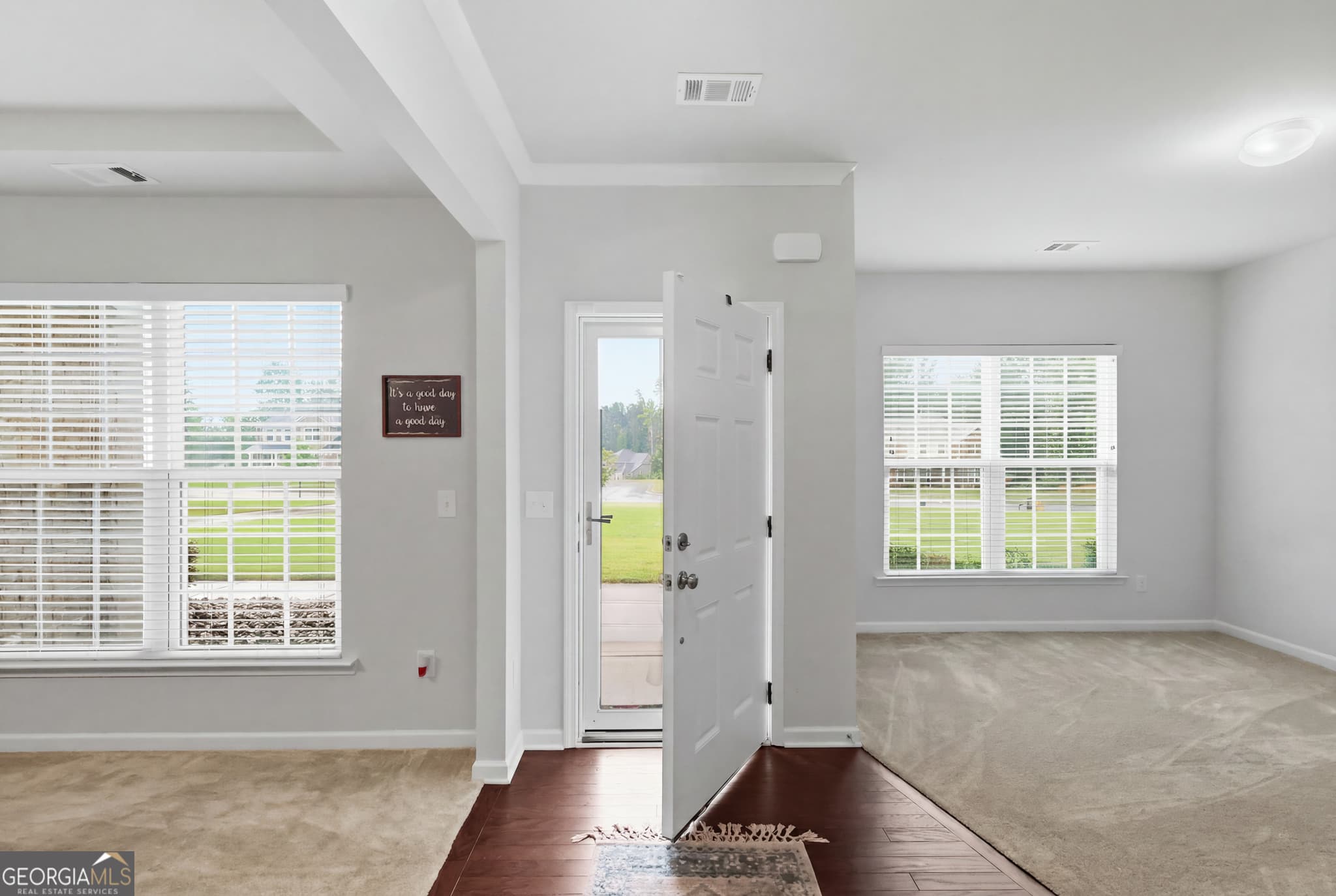 4 bedroom, 2.5 bathroom, 2,910 sq ft single family residence for sale at 120 Eastmark Way, Fayetteville, GA 30214 — photo 4