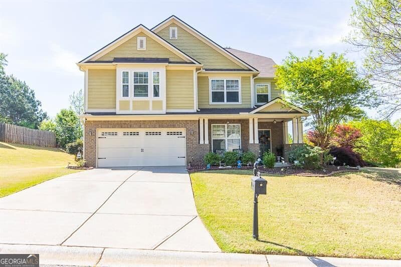 4 bedroom, 3.5 bathroom, 3,136 sq ft single family residence for sale at 300 Hampton Place, Canton, GA 30115 — photo 2