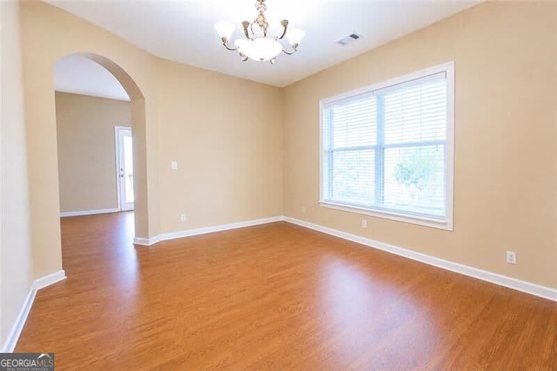 4 bedroom, 3.5 bathroom, 3,136 sq ft single family residence for sale at 300 Hampton Place, Canton, GA 30115 — photo 6