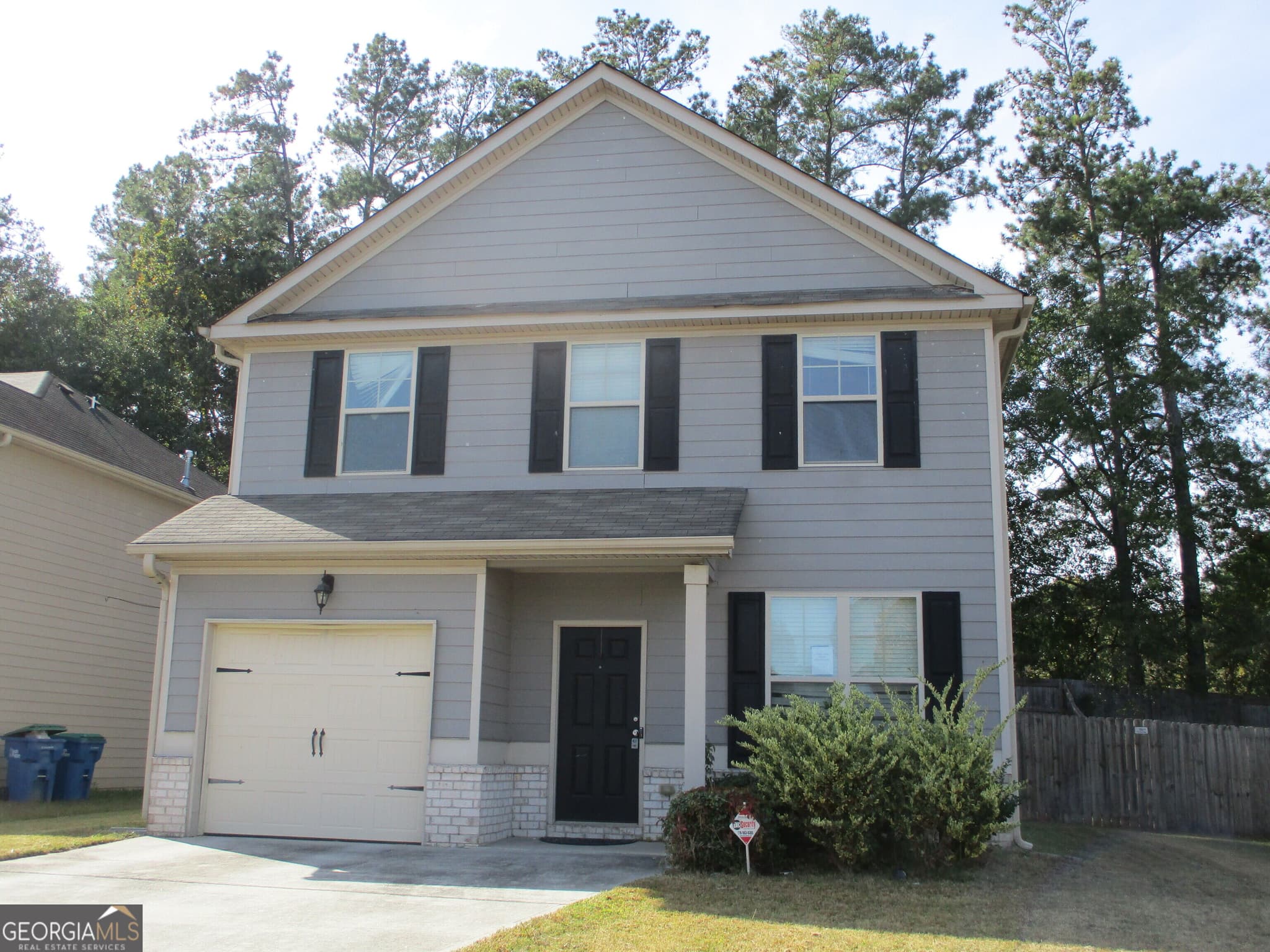 3 bedroom, 2.5 bathroom, 1,990 sq ft single family residence for sale at 6600 Woodwell Drive # 193, Union City, GA 30291
