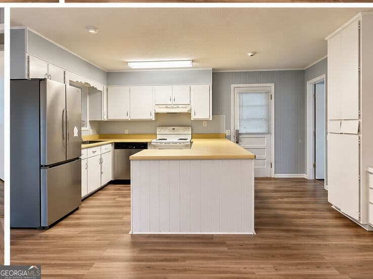 4 bedroom, 2 bathroom, 1,628 sq ft single family residence for sale at 407 Charles Drive, Vidalia, GA 30474 — photo 3