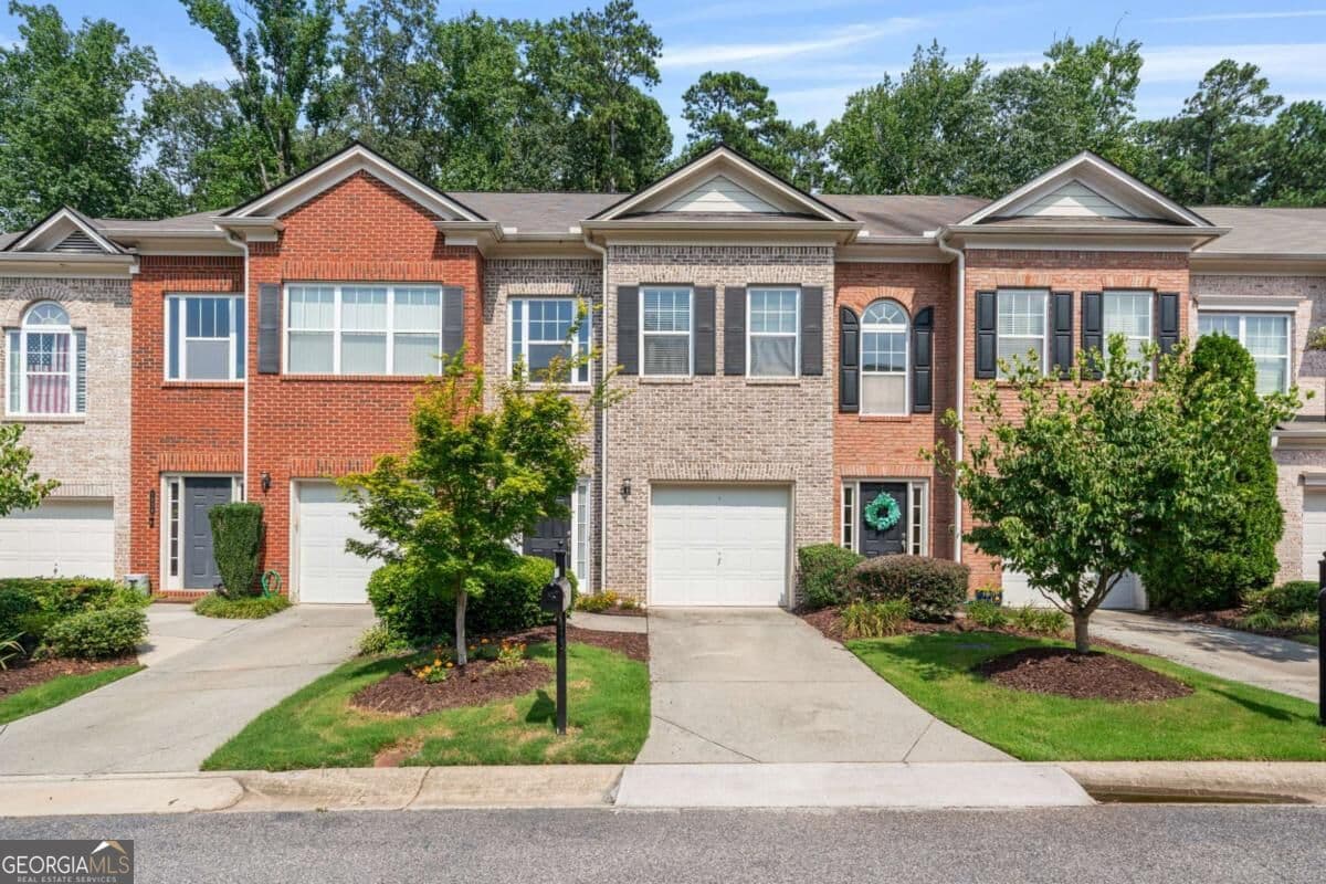 3 bedroom, 3.5 bathroom townhouse for rent at 1030 Firethorne Pass, Cumming, GA 30040 for $2,400 a month — photo 1 of 24