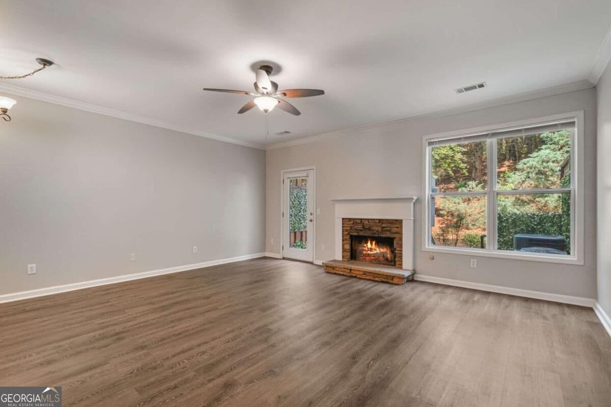 3 bedroom, 3.5 bathroom townhouse for rent at 1030 Firethorne Pass, Cumming, GA 30040 for $2,400 a month — photo 8