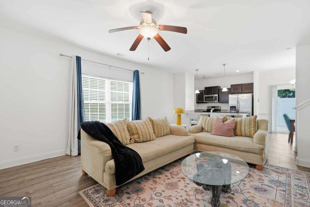 3 bedroom, 2.5 bathroom, 1,920 sq ft loft,townhouse for sale at 11330 White Bluff Road 31, Savannah, GA 31419 — photo 8