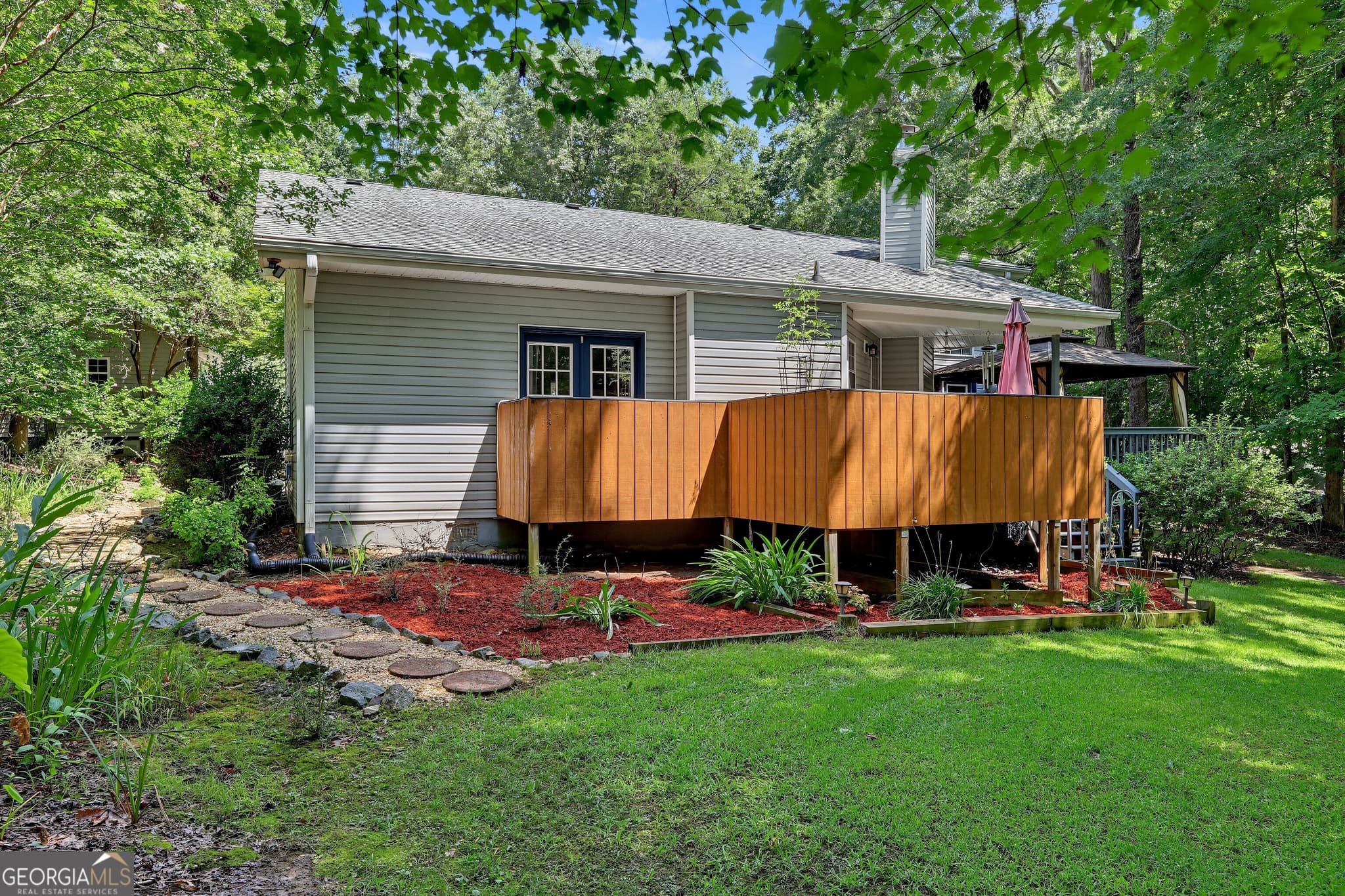 3 bedroom, 2 bathroom, 1,660 sq ft single family residence for sale at 216 Fawnfield Court, Buckhead, GA 30625 — photo 4