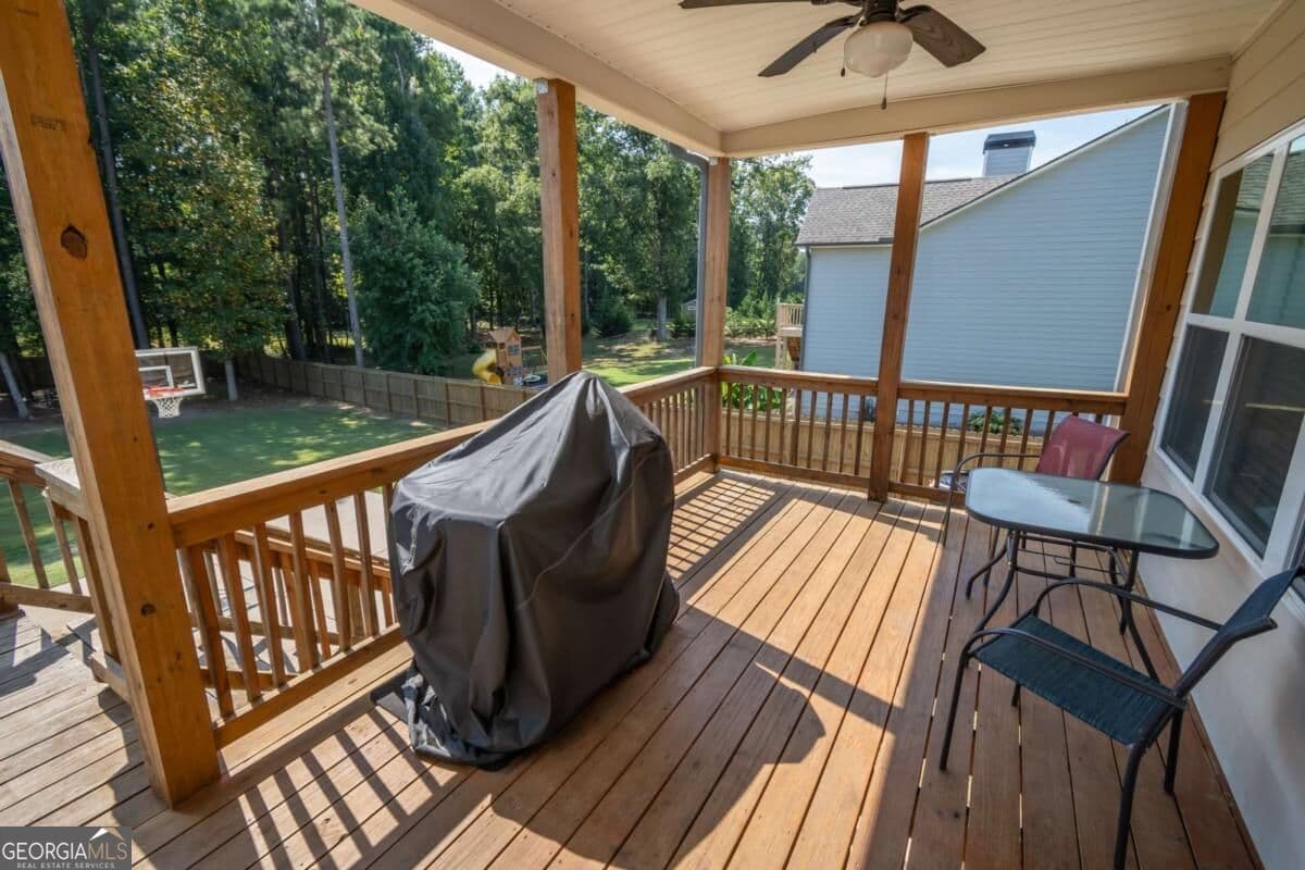 4 bedroom, 4 bathroom, 4,038 sq ft single family residence for sale at 275 Woodbury Lane, Hull, GA 30646 — photo 3
