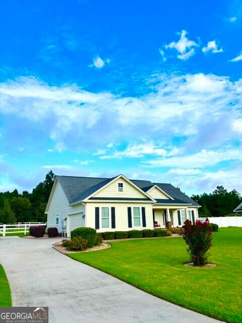 3 bedroom, 2 bathroom, 1,826 sq ft single family residence for sale at 108 Nicole Avenue, Statesboro, GA 30461 — photo 3