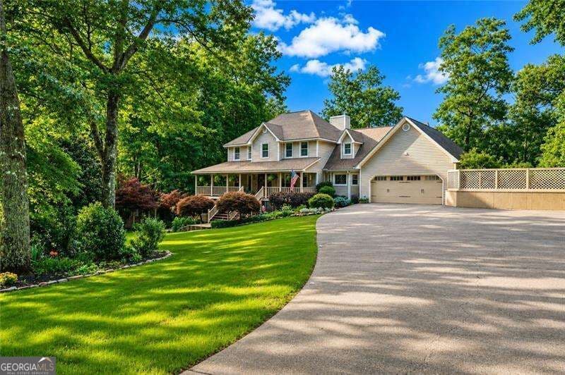 5 bedroom, 5 bathroom single family residence for sale at 31 Fawn Lake Trail, White, GA 30184 — photo 2