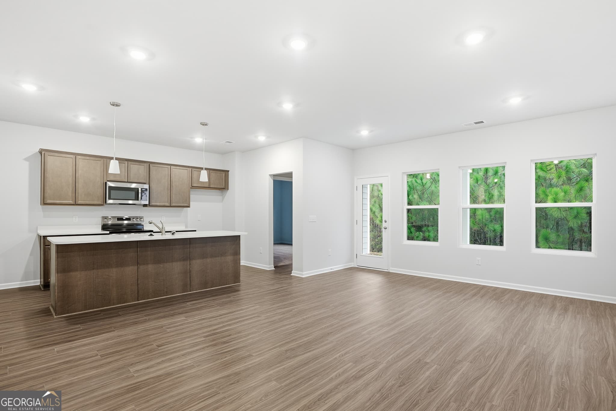3 bedroom, 2 bathroom, 1,646 sq ft single family residence for sale at 504 Outpost Way, Statesboro, GA 30461 — photo 8