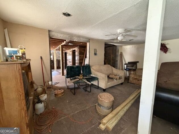 2 bedroom, 1 bathroom, 1,840 sq ft single family residence for sale at 915 Mathis Road, Sandersville, GA 31082 — photo 10