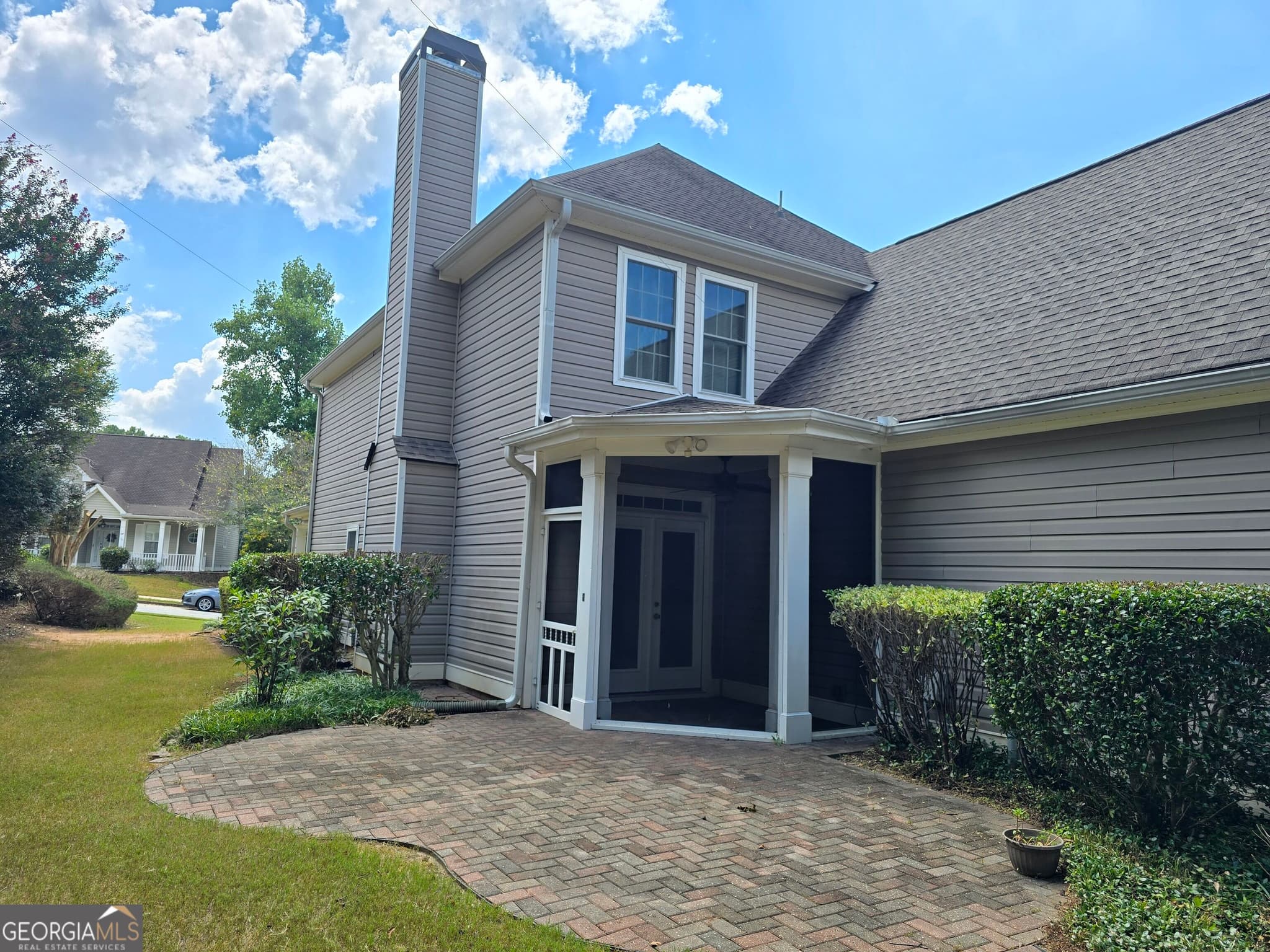 4 bedroom, 2.5 bathroom, 2,128 sq ft single family residence for rent at 87 Columns Way, Newnan, GA 30265 for $2,400 a month — photo 3