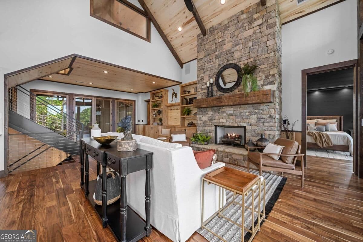 5 bedroom, 4.5 bathroom, 4,160 sq ft single family residence for sale at 133 Amber Ridge, Blue Ridge, GA 30513 — photo 8