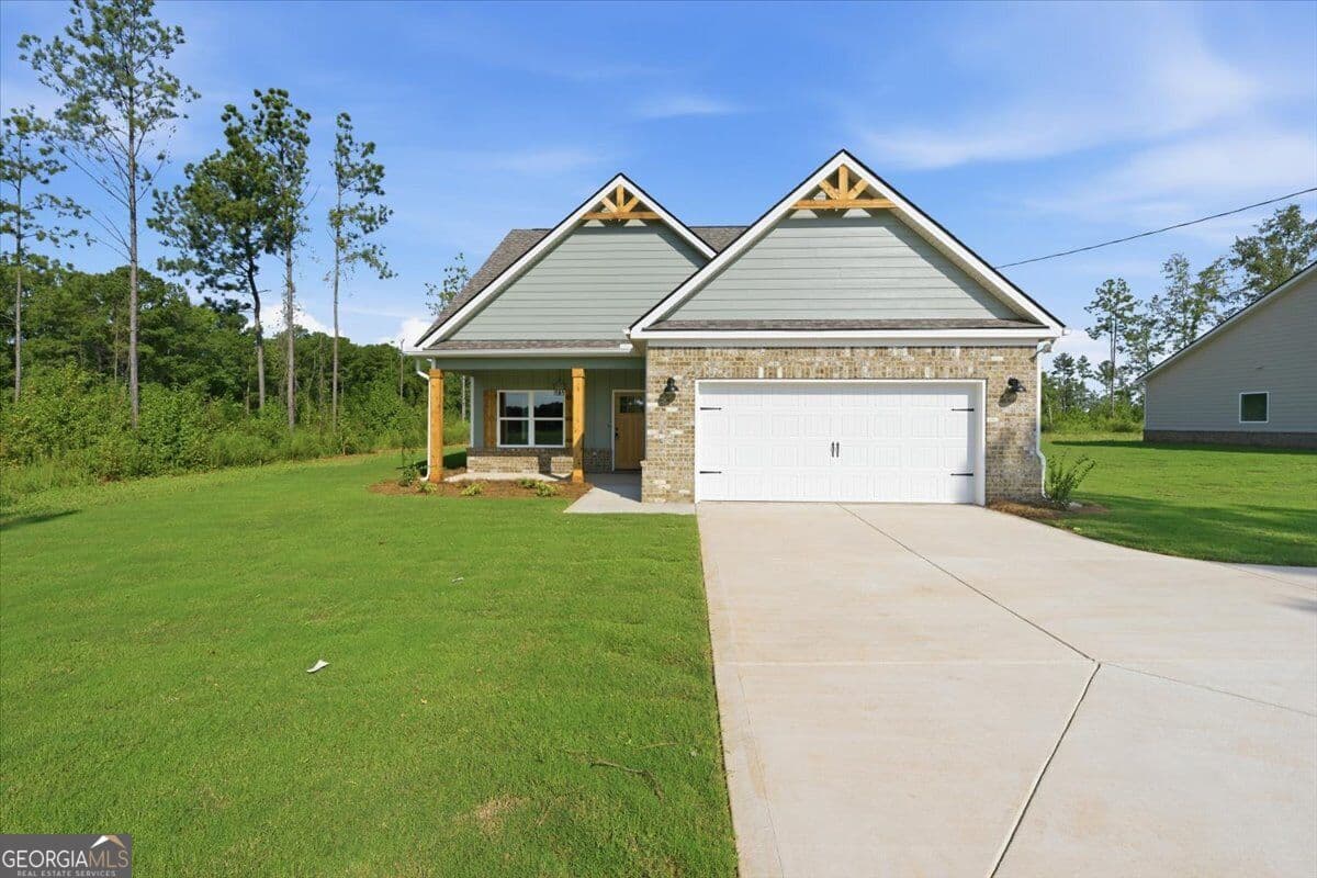 4 bedroom, 3.5 bathroom, 2,043 sq ft single family residence for sale at 142 Overland Way, Gray, GA 31032