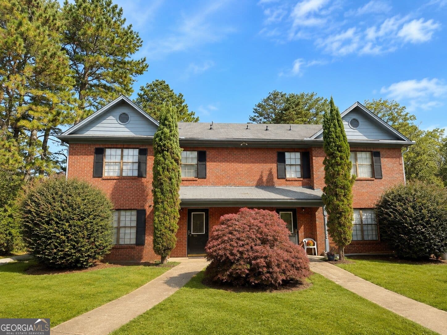3 bedroom, 2 bathroom, 1,486 sq ft duplex for rent at 341 Freeport Drive, Lawrenceville, GA 30046 for $1,695 a month — photo 1 of 8