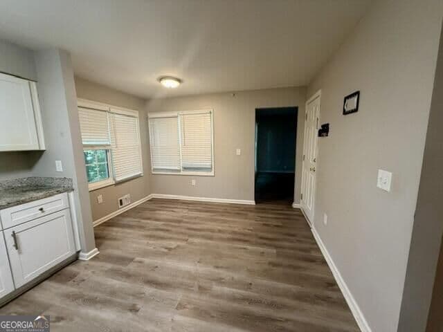 4 bedroom, 2.5 bathroom, 2,830 sq ft single family residence for sale at 1925 Geyser Trace, Lawrenceville, GA 30044 — photo 5