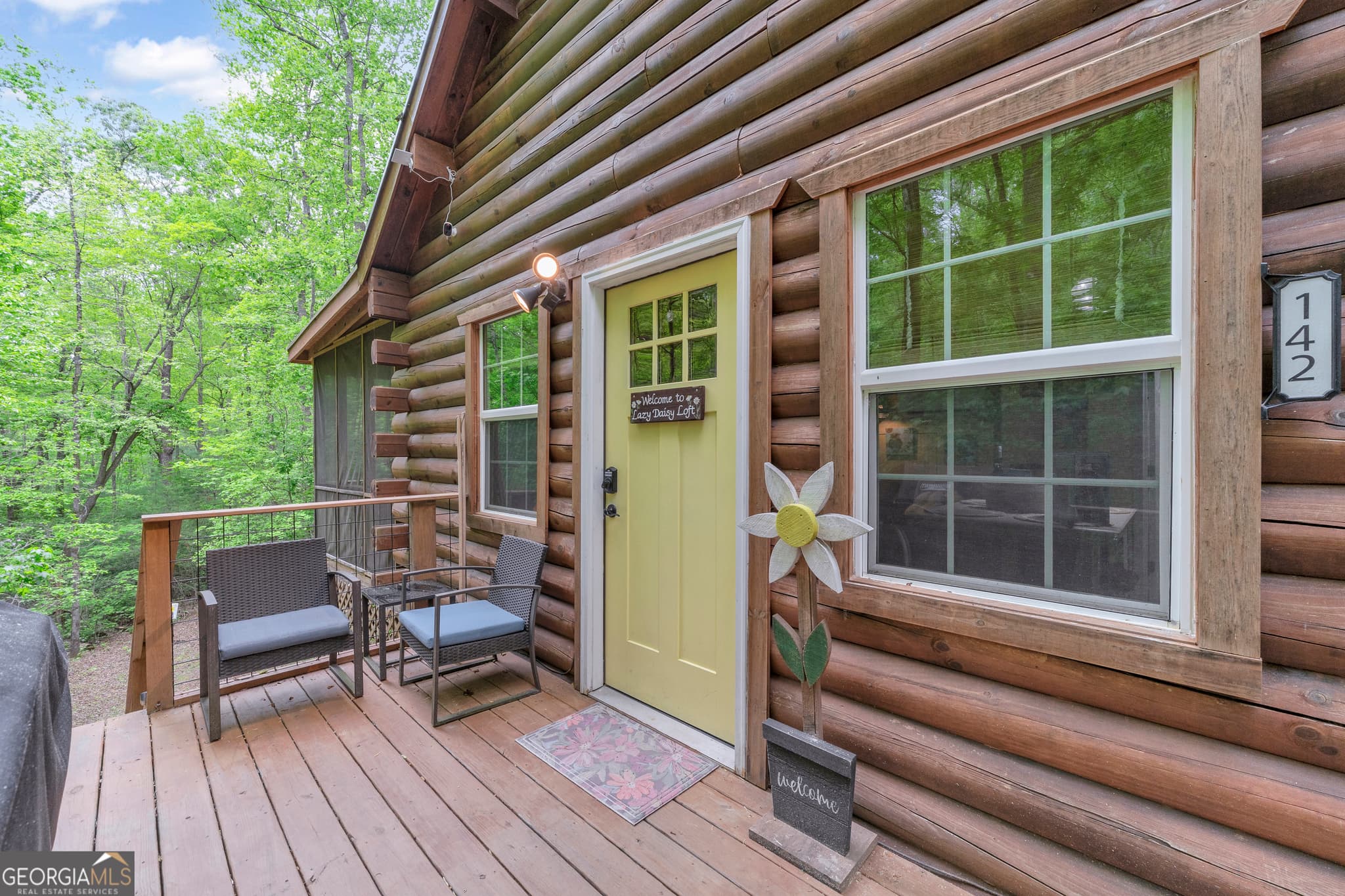 1 bedroom, 1 bathroom, 576 sq ft cabin,single family residence for sale at 142 Heavenly Ridge, Sautee Nacoochee, GA 30571 — photo 1 of 33