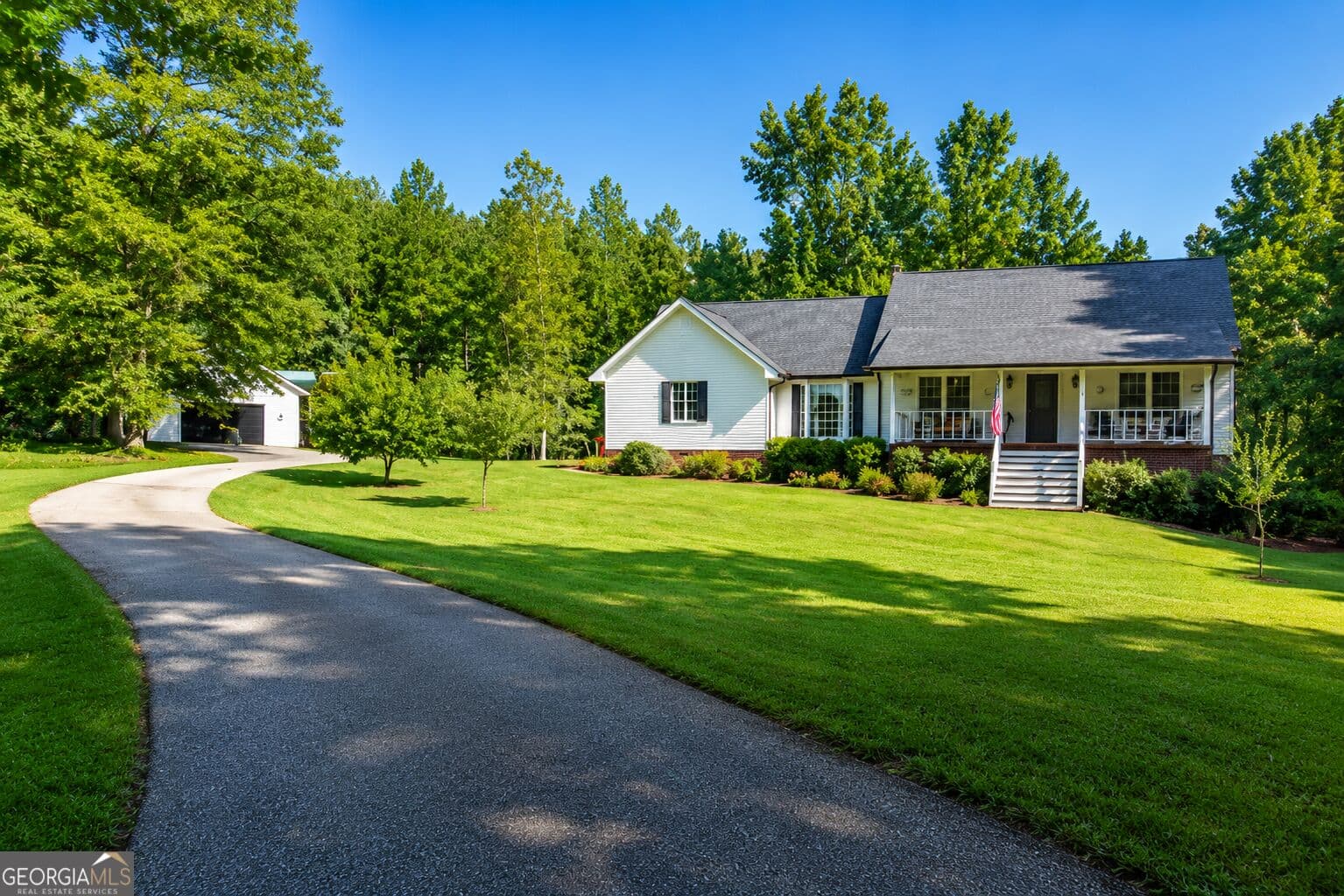 3 bedroom, 2 bathroom, 2,693 sq ft single family residence for sale at 512 Hood Road, Concord, GA 30206