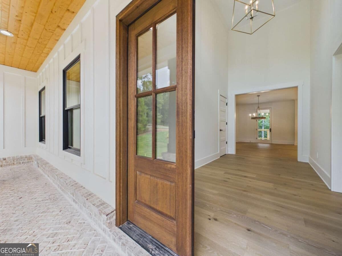 5 bedroom, 5 bathroom, 6,063 sq ft single family residence for sale at 469 Oakwood Way, Blairsville, GA 30512 — photo 8