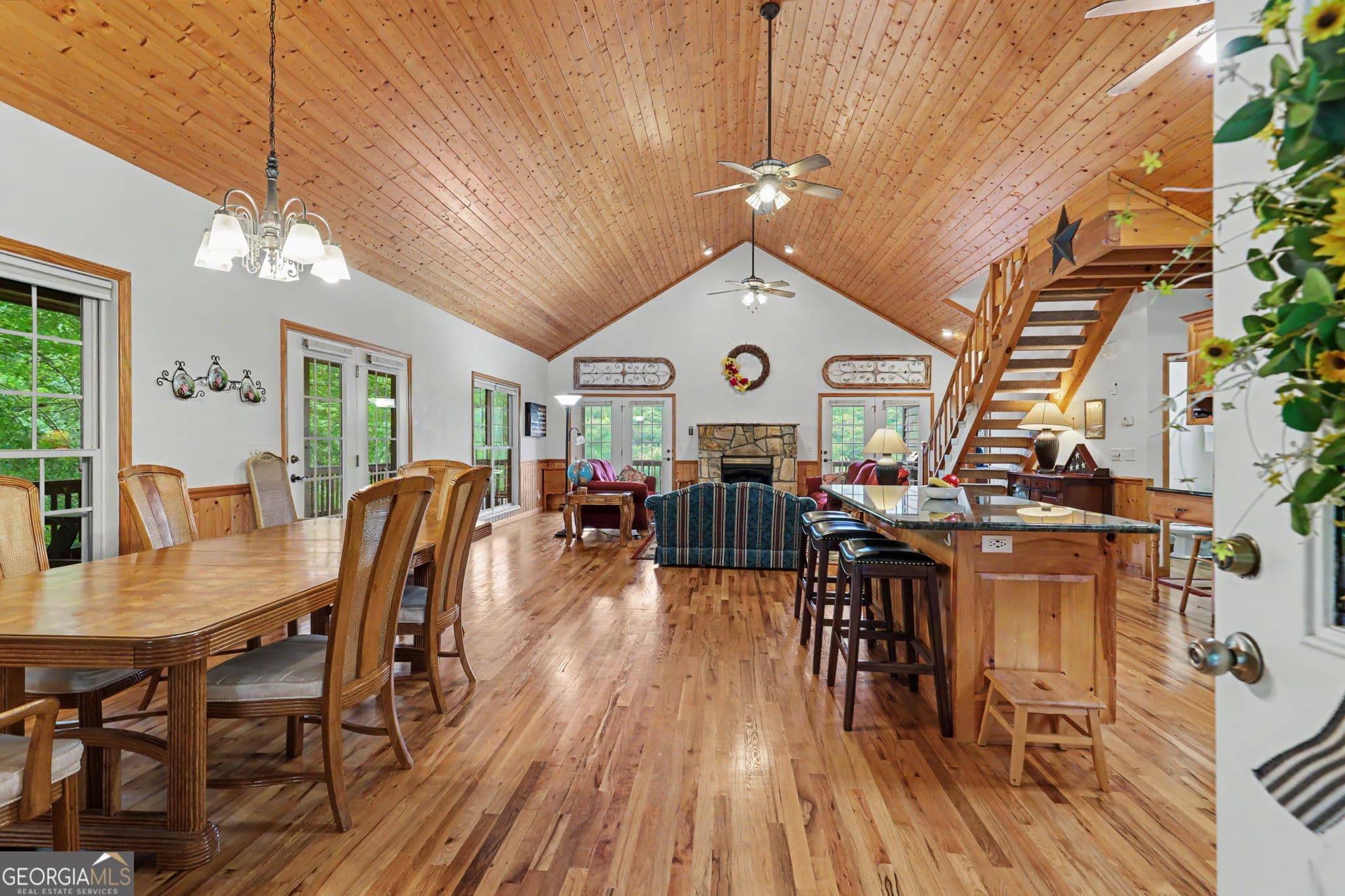 3 bedroom, 5.5 bathroom, 3,221 sq ft cabin,single family residence for sale at 59 Dalton Drive, Dillard, GA 30537 — photo 10