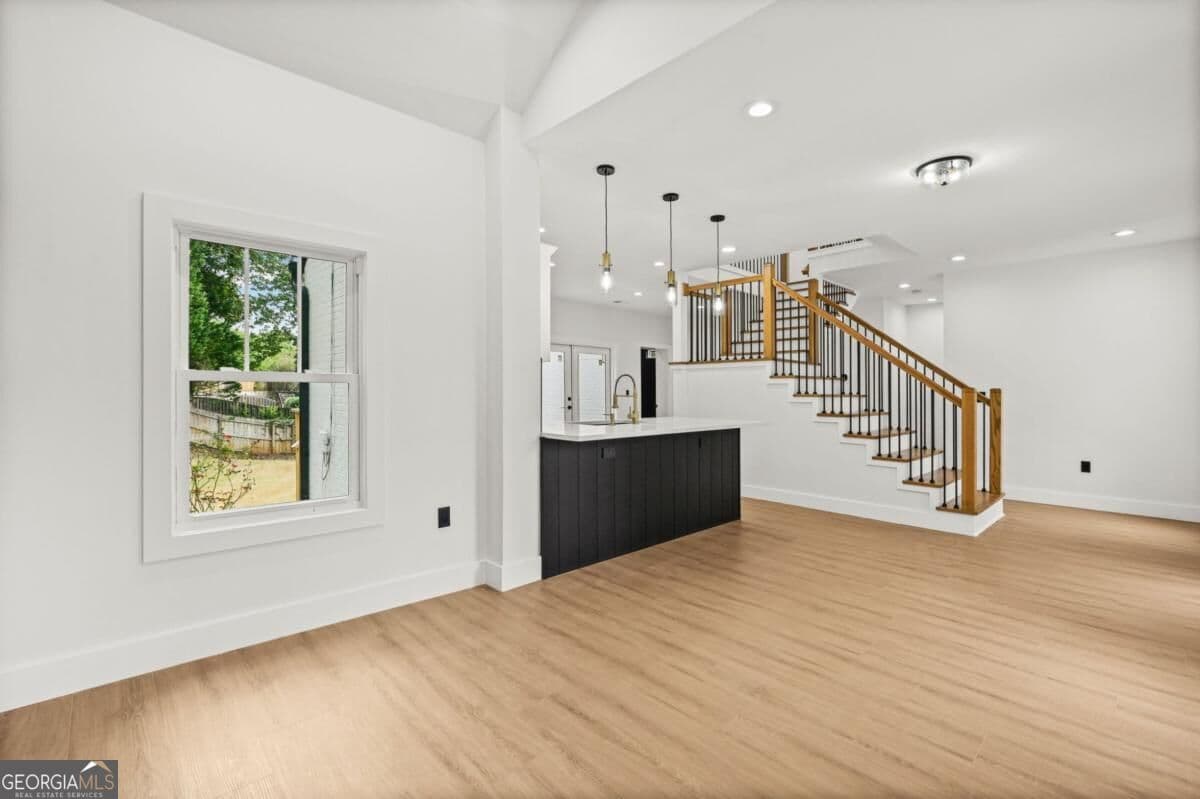 3 bedroom, 3 bathroom, 1,750 sq ft single family residence for sale at 525 Medlock Road, Decatur, GA 30030 — photo 7