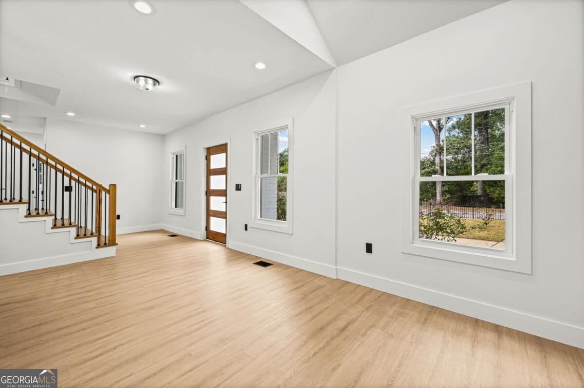 3 bedroom, 3 bathroom, 1,750 sq ft single family residence for sale at 525 Medlock Road, Decatur, GA 30030 — photo 8