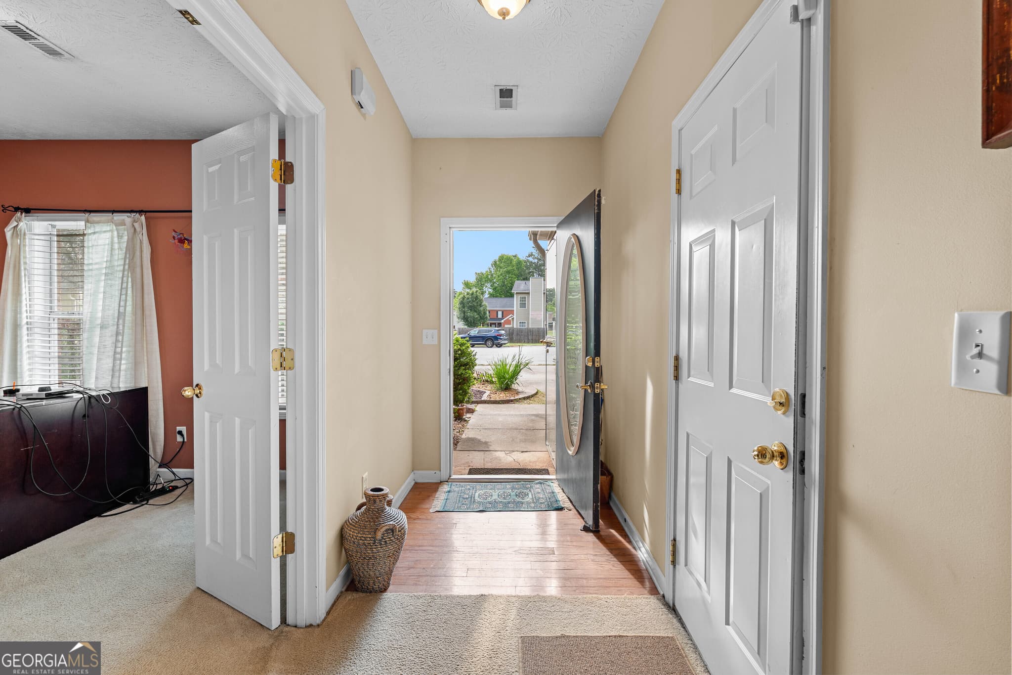 3 bedroom, 3 bathroom, 1,714 sq ft single family residence for sale at 635 Shadowmoore Drive, Riverdale, GA 30274 — photo 6