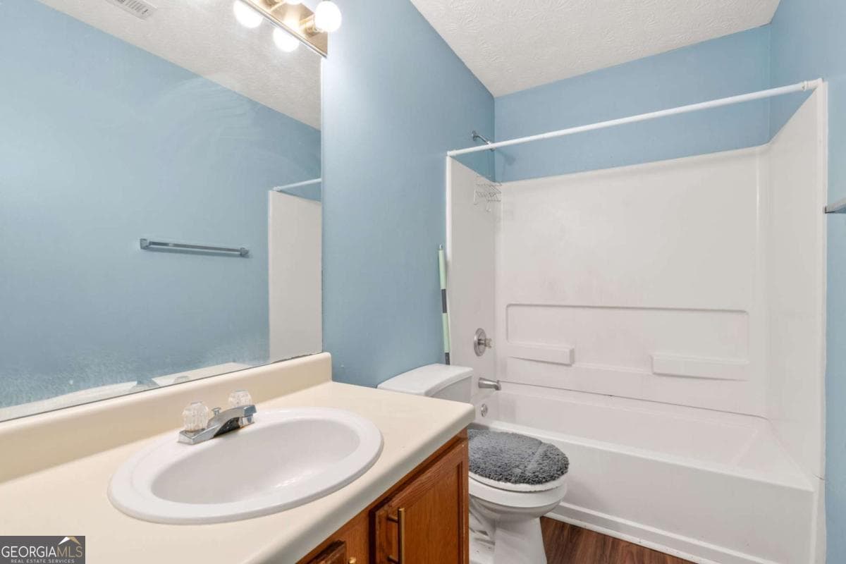 4 bedroom, 2 bathroom single family residence for sale at 240 Plantation Boulevard, Stockbridge, GA 30281 — photo 4