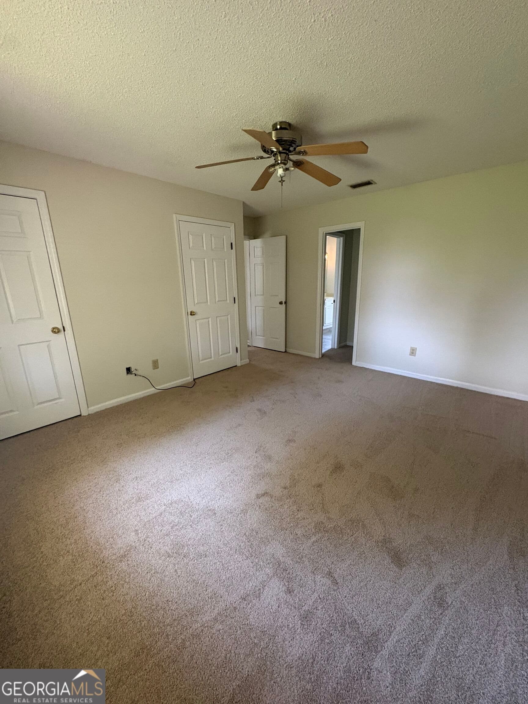 4 bedroom, 2 bathroom, 1,566 sq ft single family residence for rent at 303 Holly Court, Kingsland, GA 31548 for $2,100 a month — photo 4