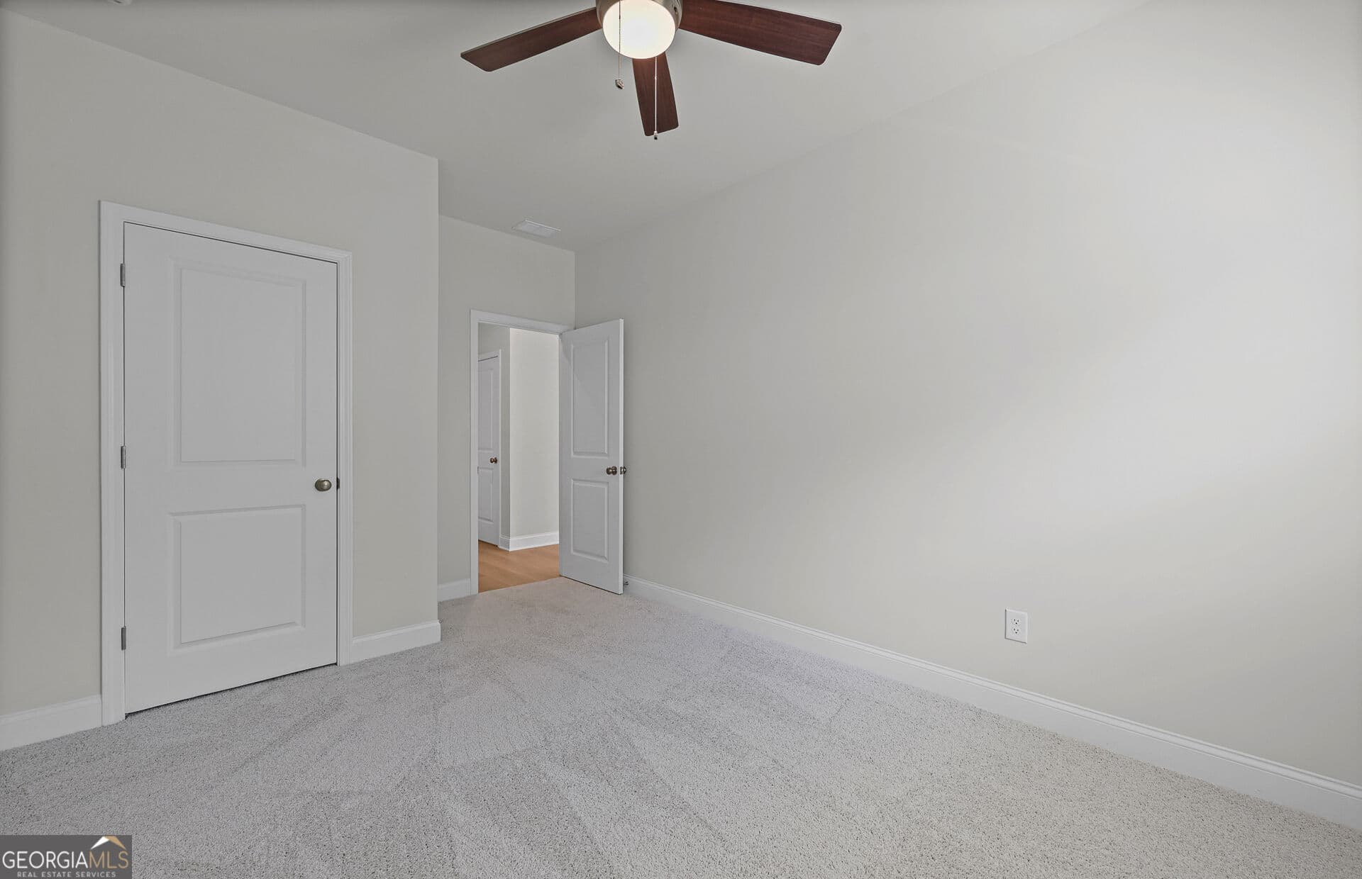 5 bedroom, 3 bathroom, 2,622 sq ft single family residence for sale at 472 Dahlia Street, Mcdonough, GA 30253 — photo 10