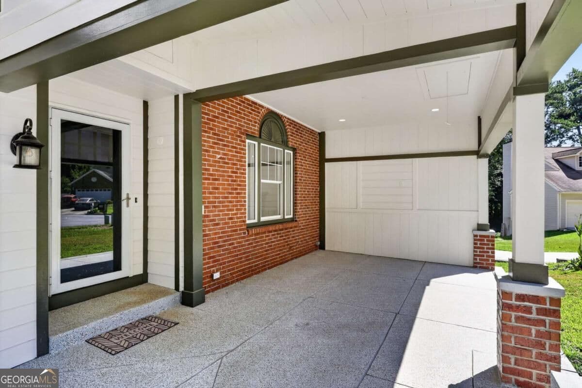 3 bedroom, 2.5 bathroom, 1,597 sq ft single family residence for sale at 1021 Heatherwood Court, Norcross, GA 30093 — photo 7