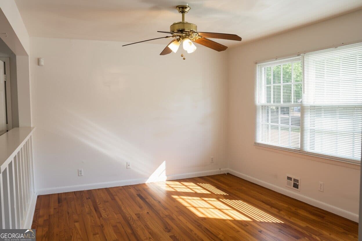 3 bedroom, 1.5 bathroom, 1,134 sq ft single family residence for sale at 884 Pine Roc Drive, Stone Mountain, GA 30083 — photo 4