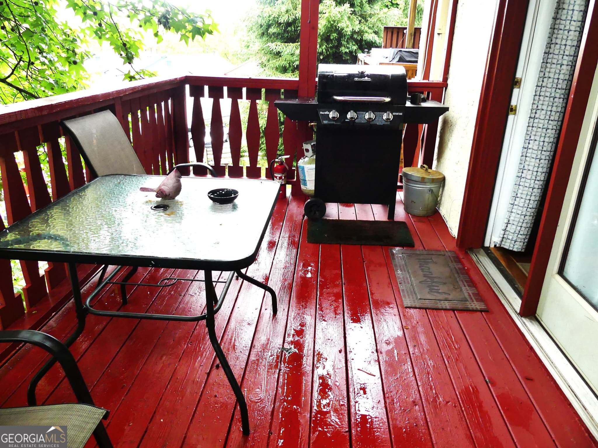 3 bedroom, 3.5 bathroom, 2,060 sq ft condominium for sale at 327 Brucken Strasse # 305, Helen, GA 30545 — photo 10