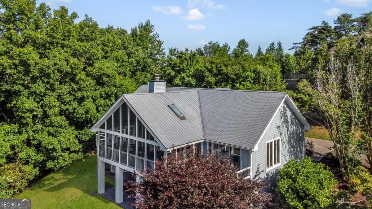 4 bedroom, 4 bathroom, 3,111 sq ft single family residence for sale at 1361 Talona Mountain Road, Ellijay, GA 30536 — photo 2