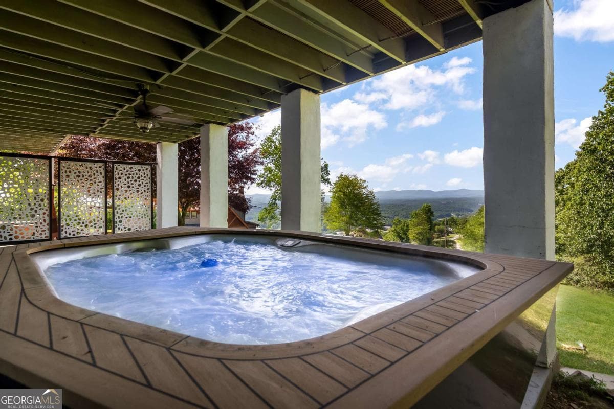 4 bedroom, 4 bathroom, 3,111 sq ft single family residence for sale at 1361 Talona Mountain Road, Ellijay, GA 30536 — photo 5