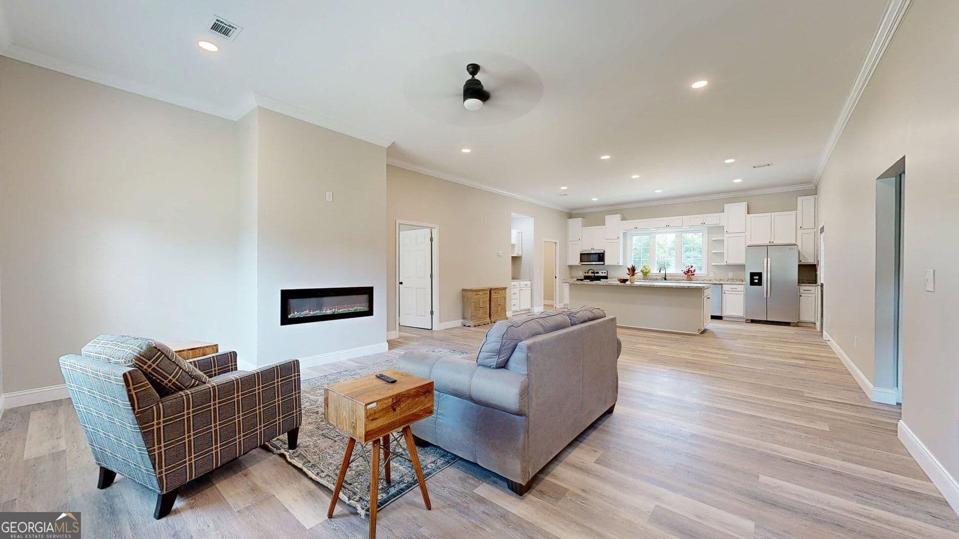 3 bedroom, 2 bathroom, 1,788 sq ft single family residence for sale at 301 S Hull Street, Sylvania, GA 30467 — photo 6